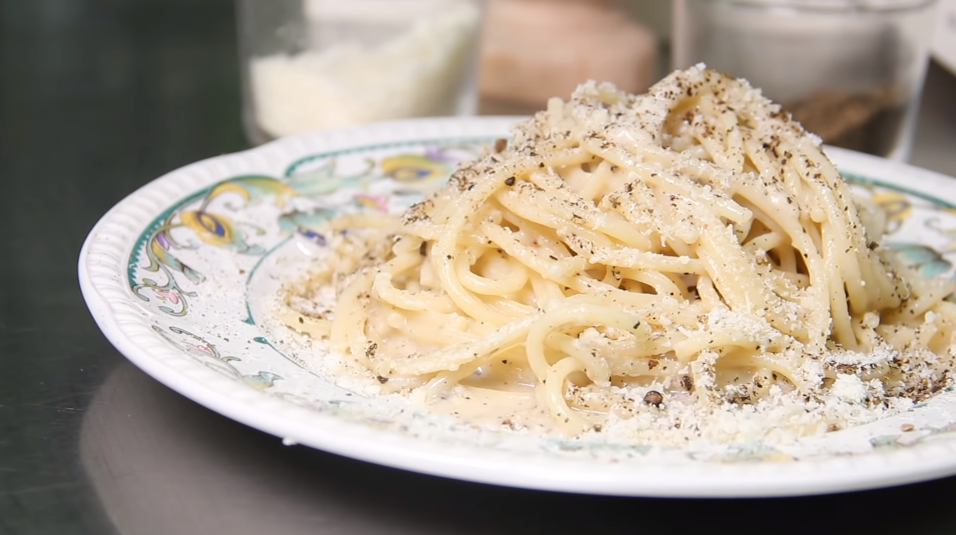 代 男一人の夕飯物語とカチョ エ ペペの作り方 Cacio E Pepe カシオ エ ペペ イタリア料理レシピメモ